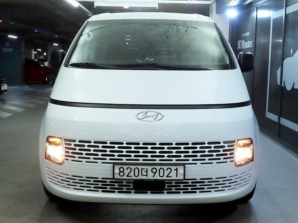 HYUNDAI Staria - Vista 2