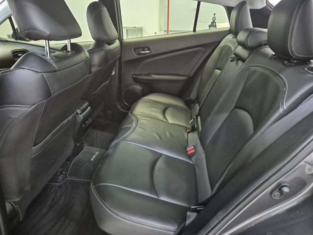 Toyota Prius - Vista 12
