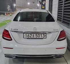 Mercedes Benz E class - Vista 4