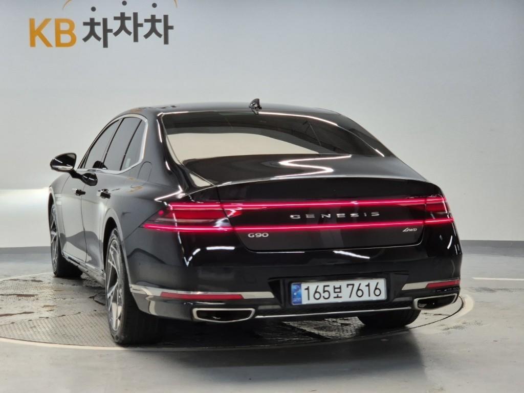 Genesis G90 - Vista 2