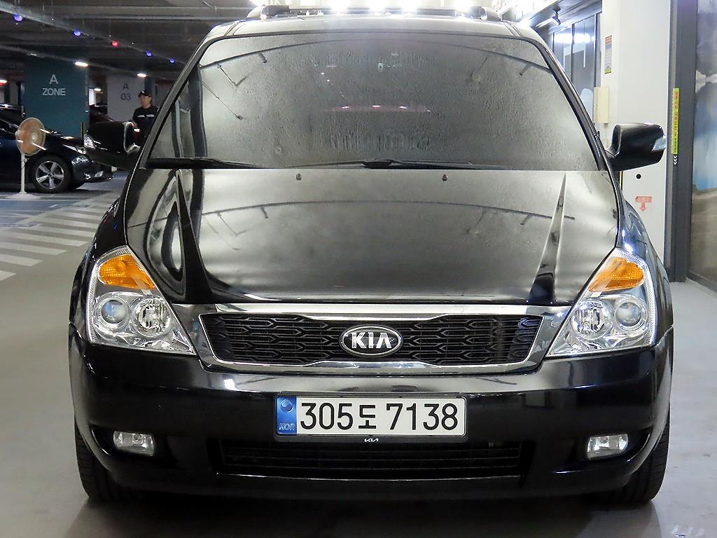 KIA Carnival - Vista 2