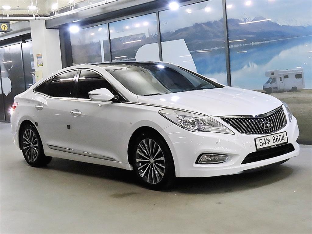 HYUNDAI Grandeur - Vista 2
