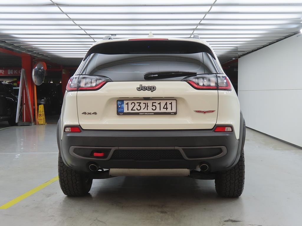 Jeep Cherokee - Vista 3