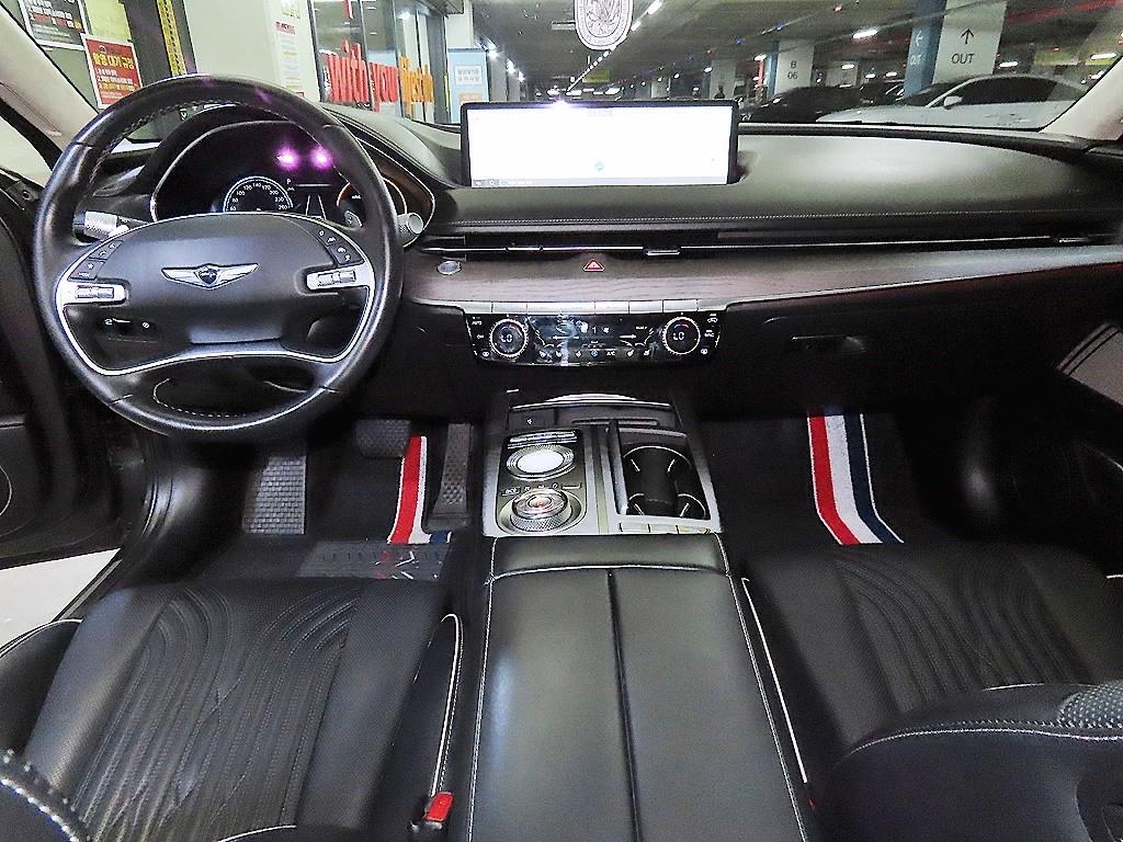 Genesis G80 - Vista 10