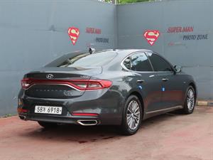 HYUNDAI Grandeur - Vista 6