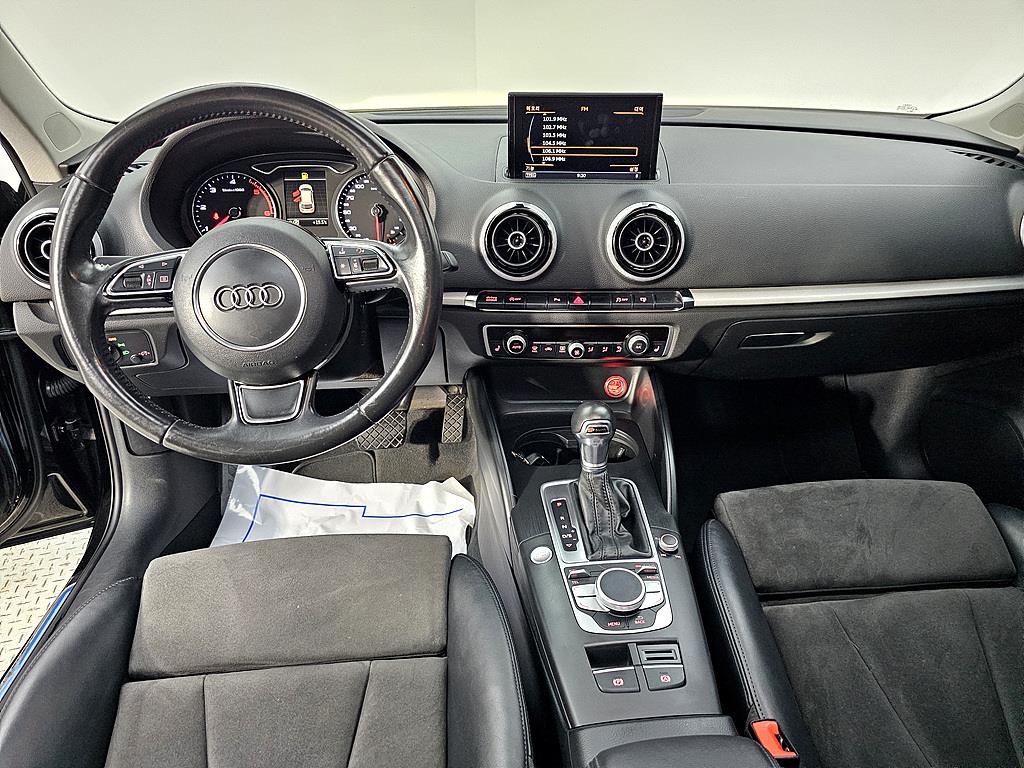 Audi A3 - Vista 5
