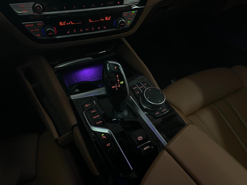 BMW 5 Series 2021 Blanco - Importación desde Corea - HF Imports Iquique - Foto 17