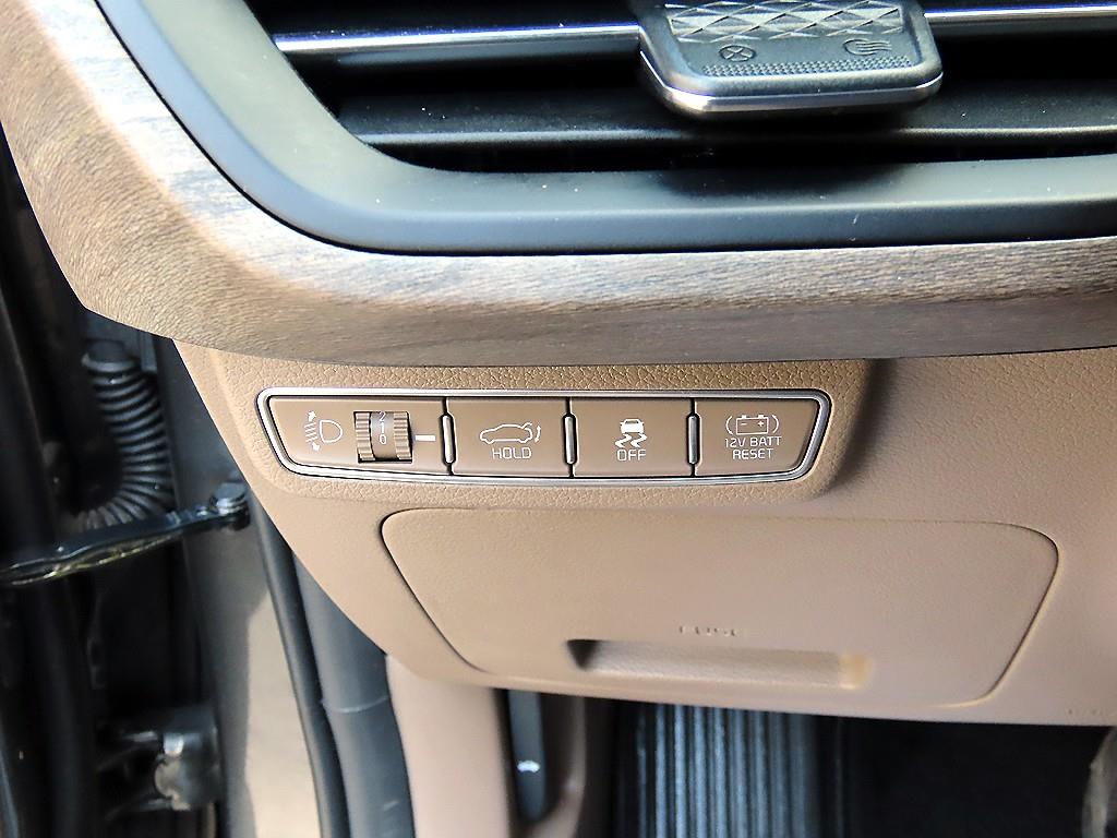 KIA K8 - Vista 12