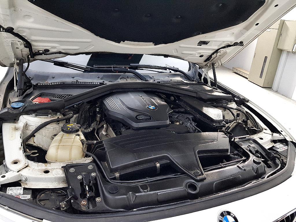 BMW 4 Series - Vista 5