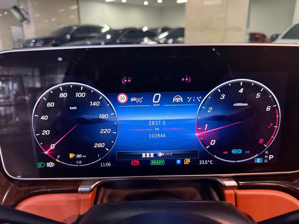 Mercedes Benz S Class - Vista 10