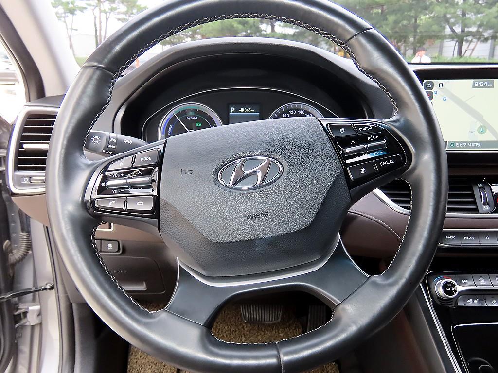 HYUNDAI Grandeur - Vista 8