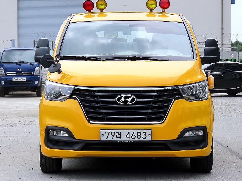 HYUNDAI Starex 2019 Amarillo - Importación desde Corea - HF Imports Iquique - Foto 1