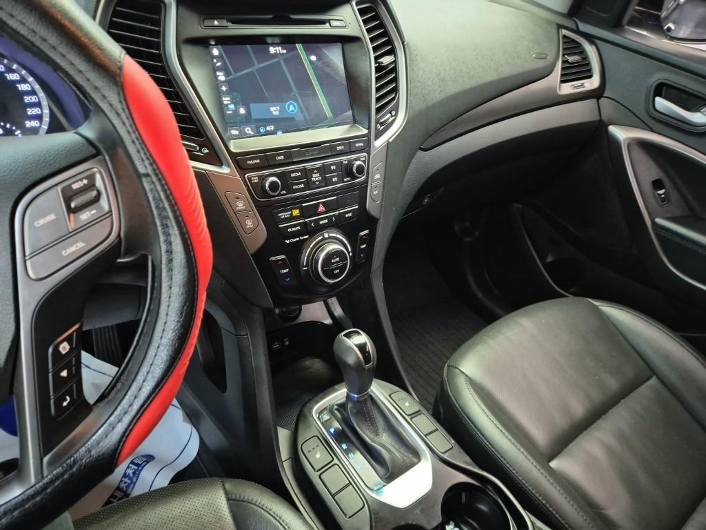 HYUNDAI Santa Fe - Vista 10