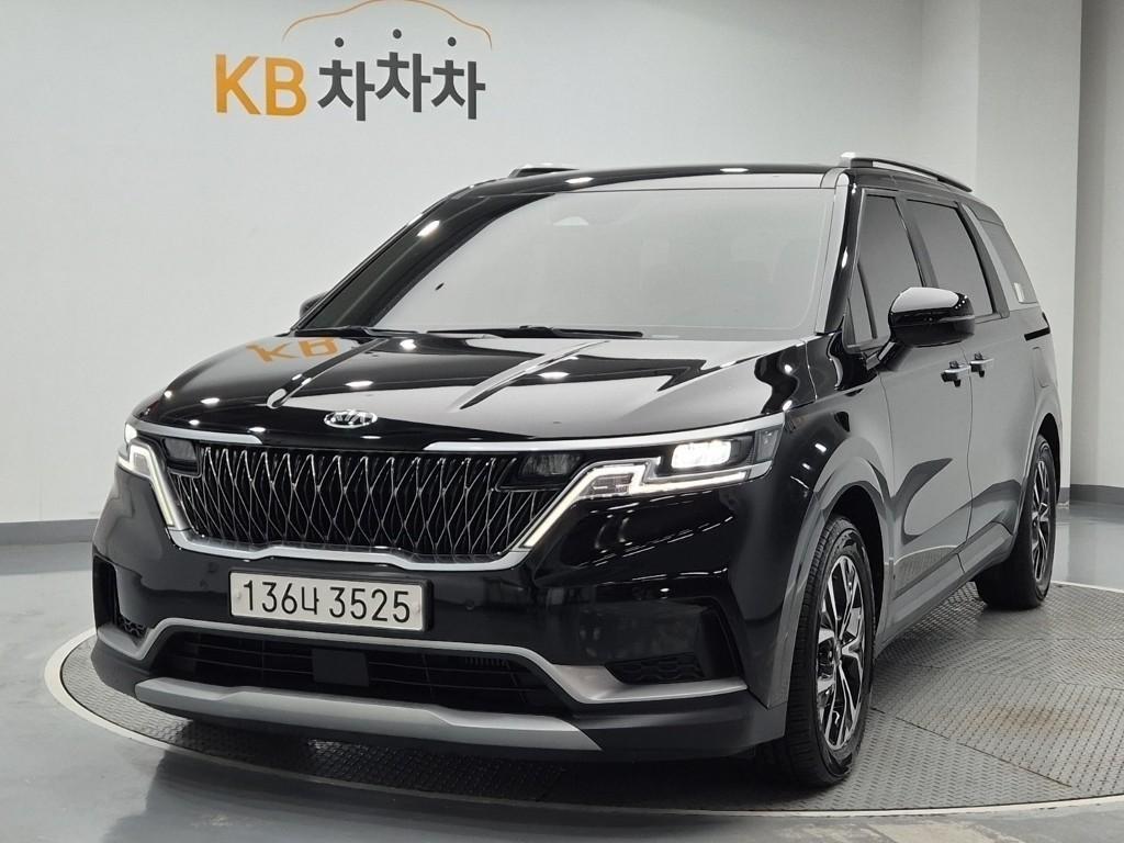 KIA Carnival 2021 Negro - Importación desde Corea - HF Imports Iquique - Foto 1