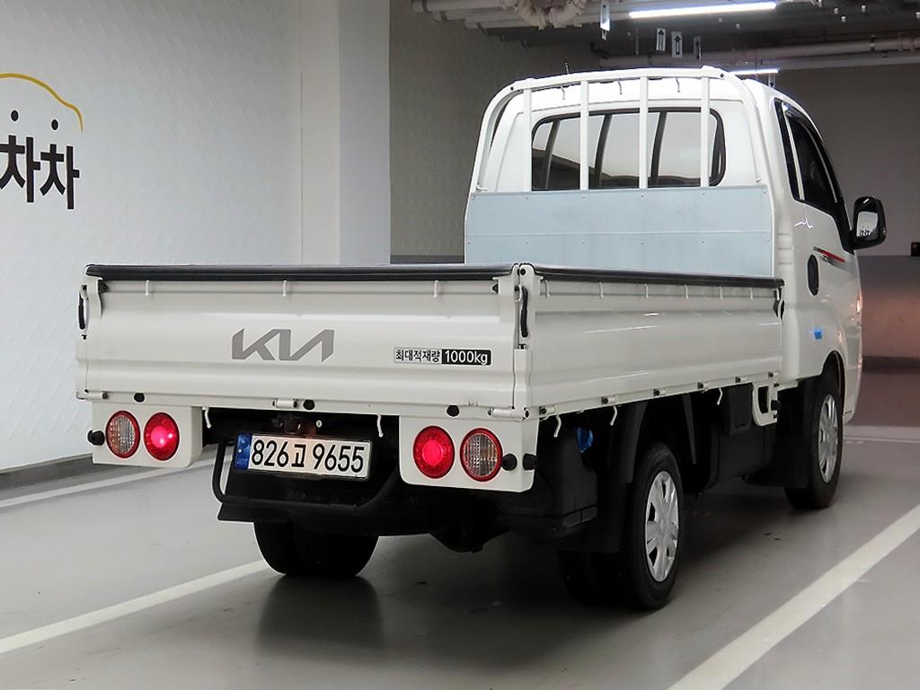 Small Truck Cargo (small) - Vista 4