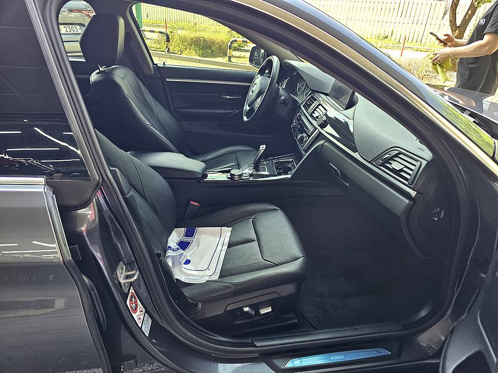 BMW 4 Series - Vista 11