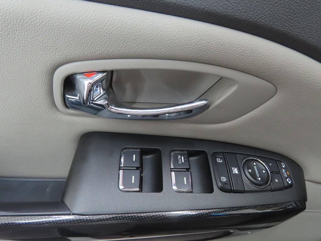 KIA Carnival - Vista 9
