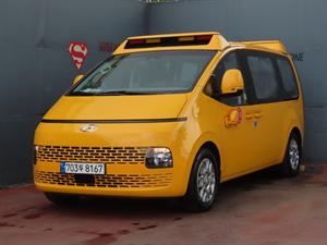 HYUNDAI Staria - Vista 2
