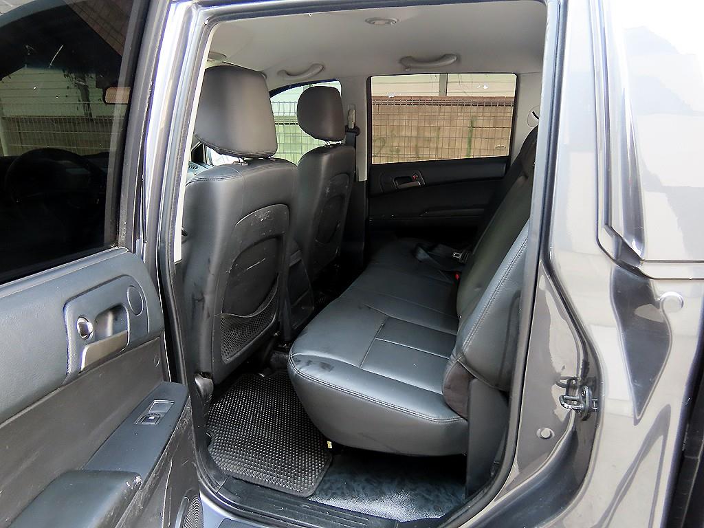 Ssangyong Korando - Vista 6
