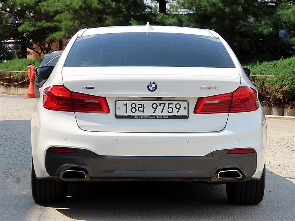 BMW 5 Series - Vista 4