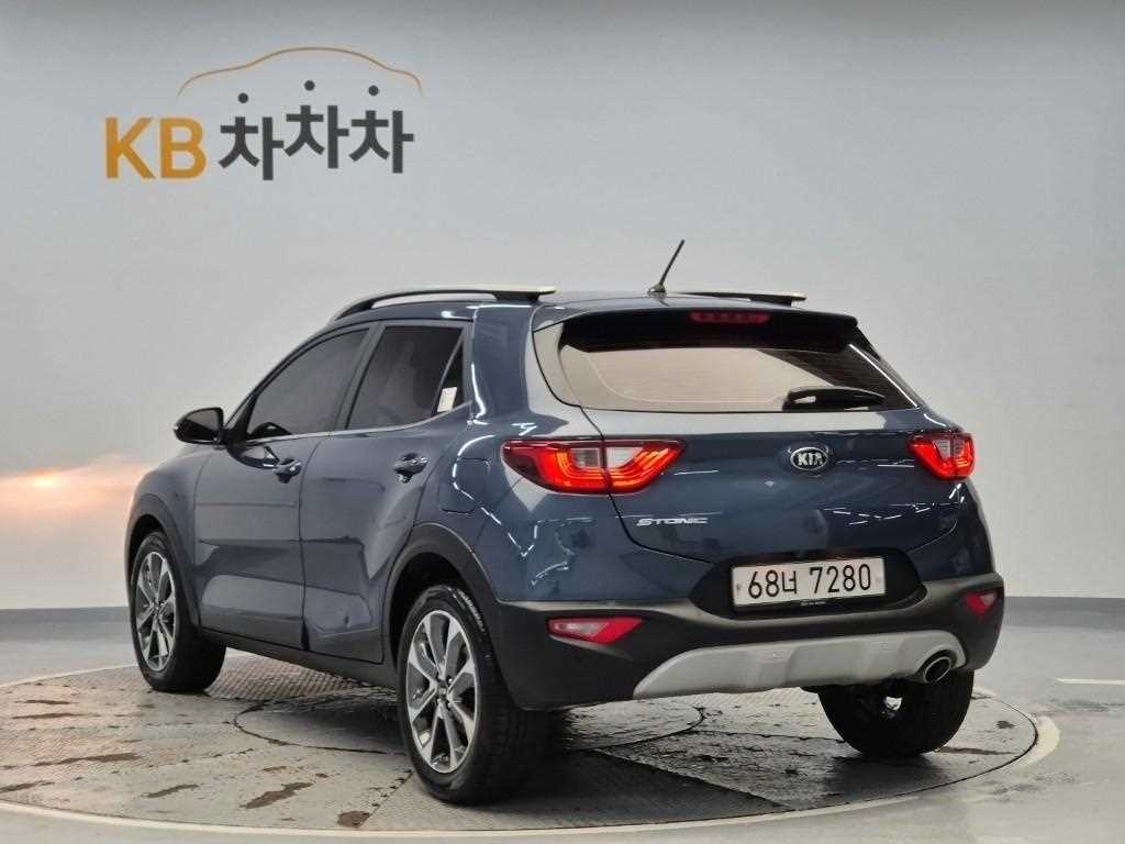 KIA Stonic - Vista 2