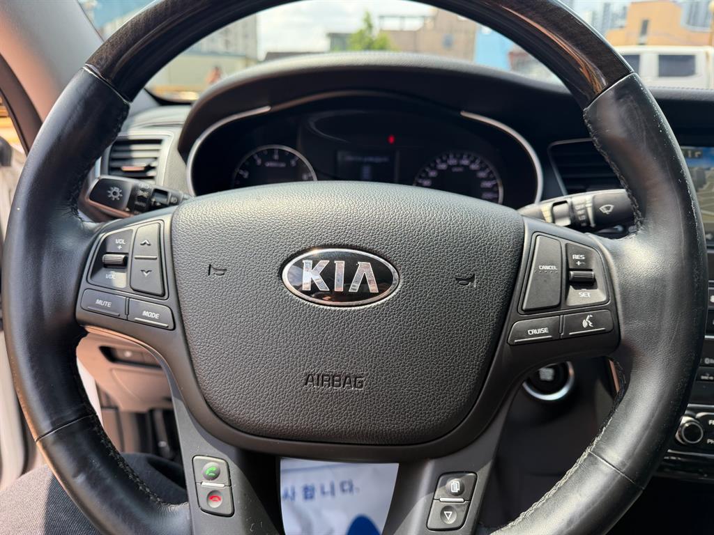 KIA K7 2014 Blanco - Importación desde Corea - HF Imports Iquique - Foto 13