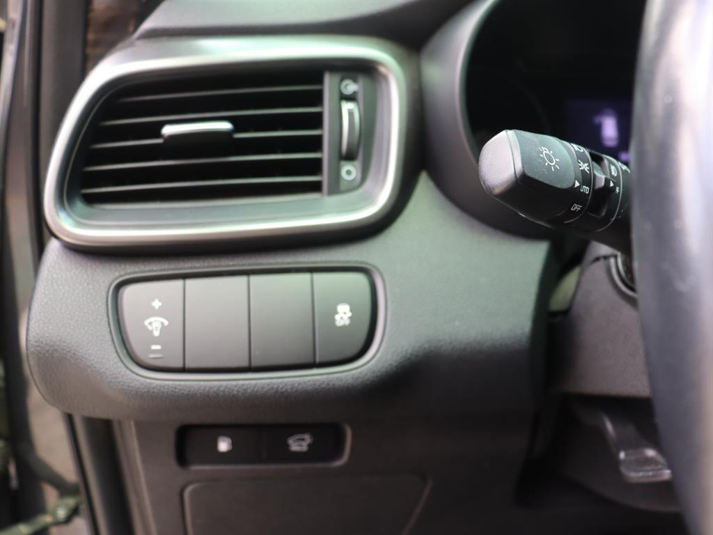 KIA Sorento - Vista 12