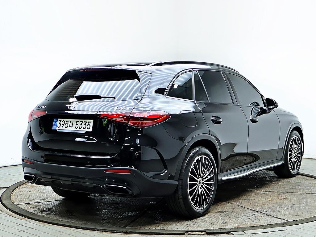Mercedes Benz GLC Class - Vista 7