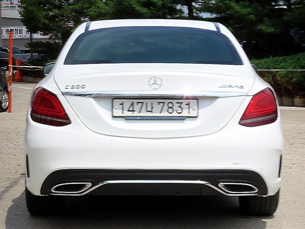 Mercedes Benz C Class - Vista 4