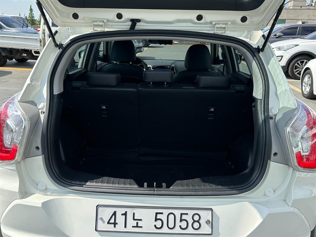 Ssangyong Tivoli 2017 Blanco - Importación desde Corea - HF Imports Iquique - Foto 17
