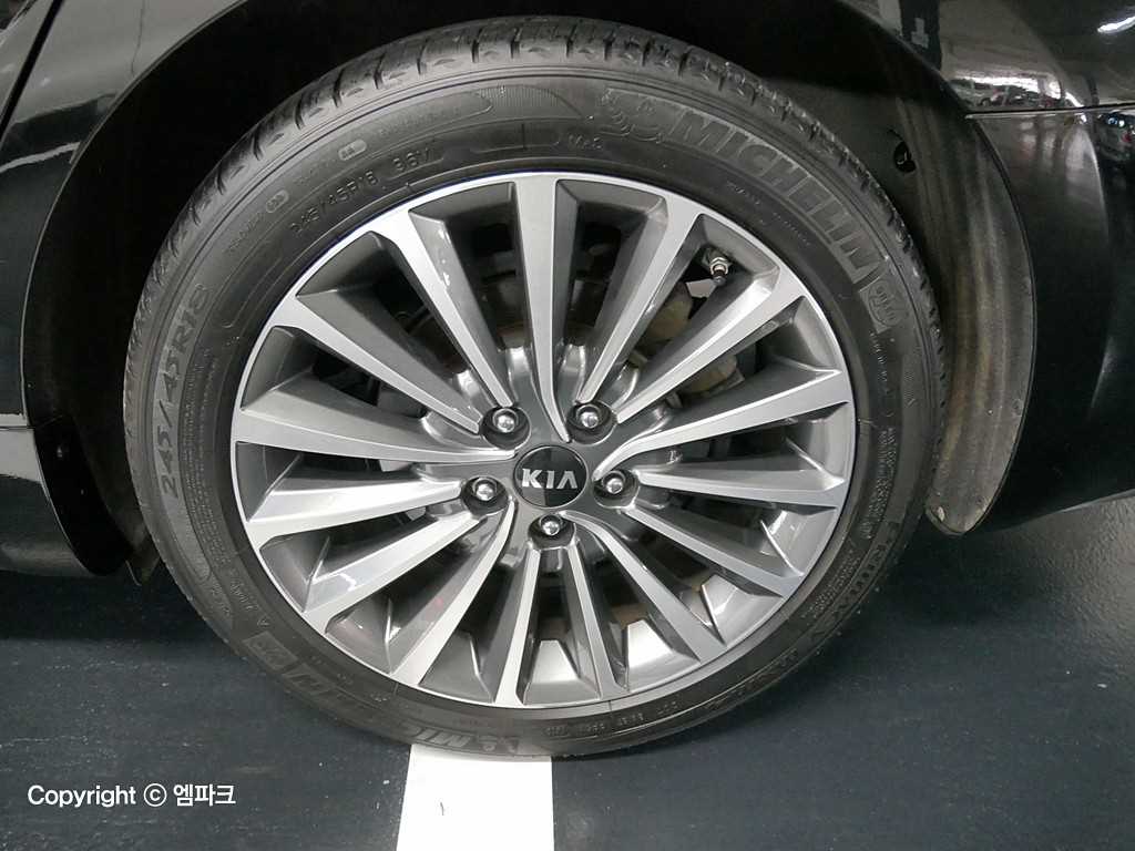 KIA K7 - Vista 11