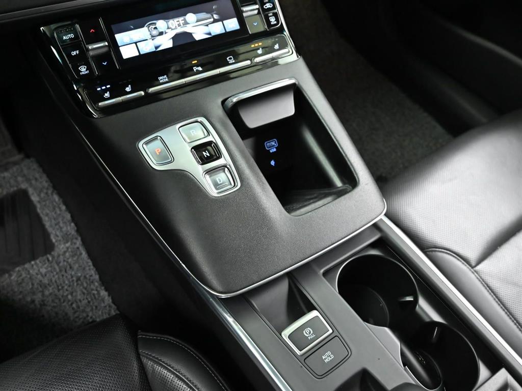 HYUNDAI Grandeur - Vista 9