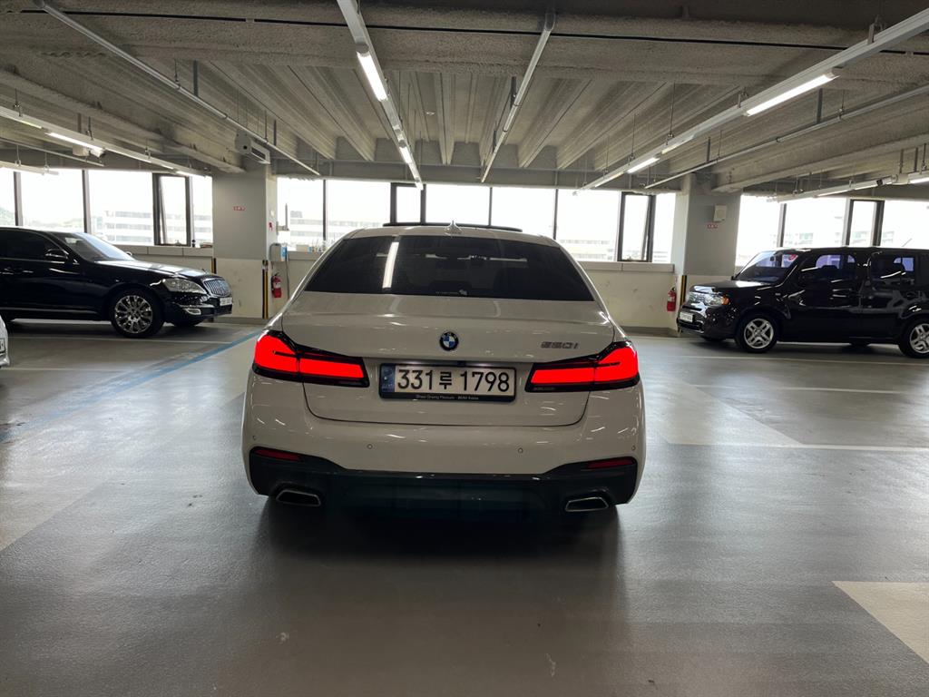 BMW 5 Series - Vista 4