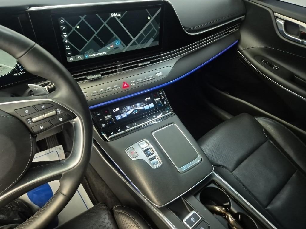 HYUNDAI Grandeur - Vista 10