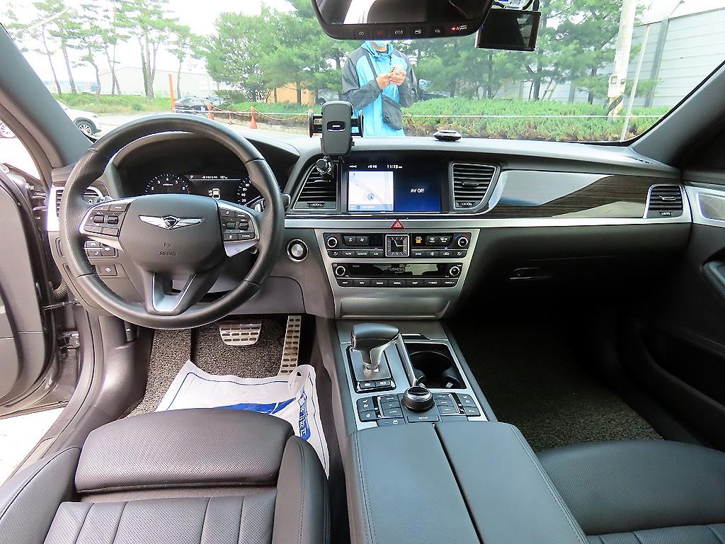 Genesis G80 - Vista 7