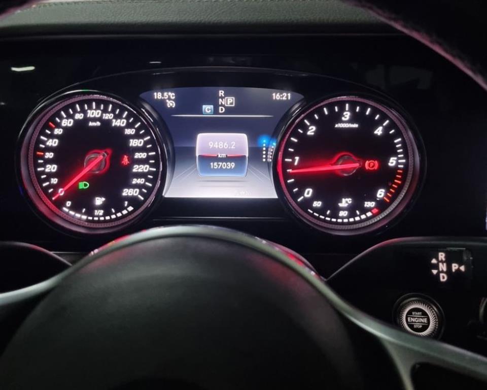 Mercedes Benz E class - Vista 7