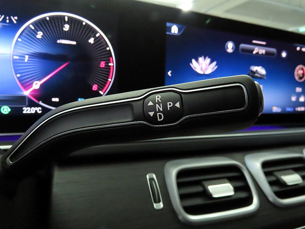 Mercedes Benz GLE Class - Vista 12