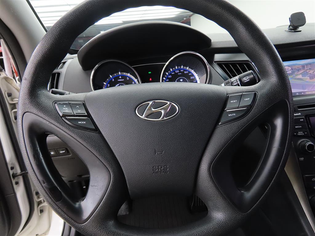 HYUNDAI Sonata - Vista 8