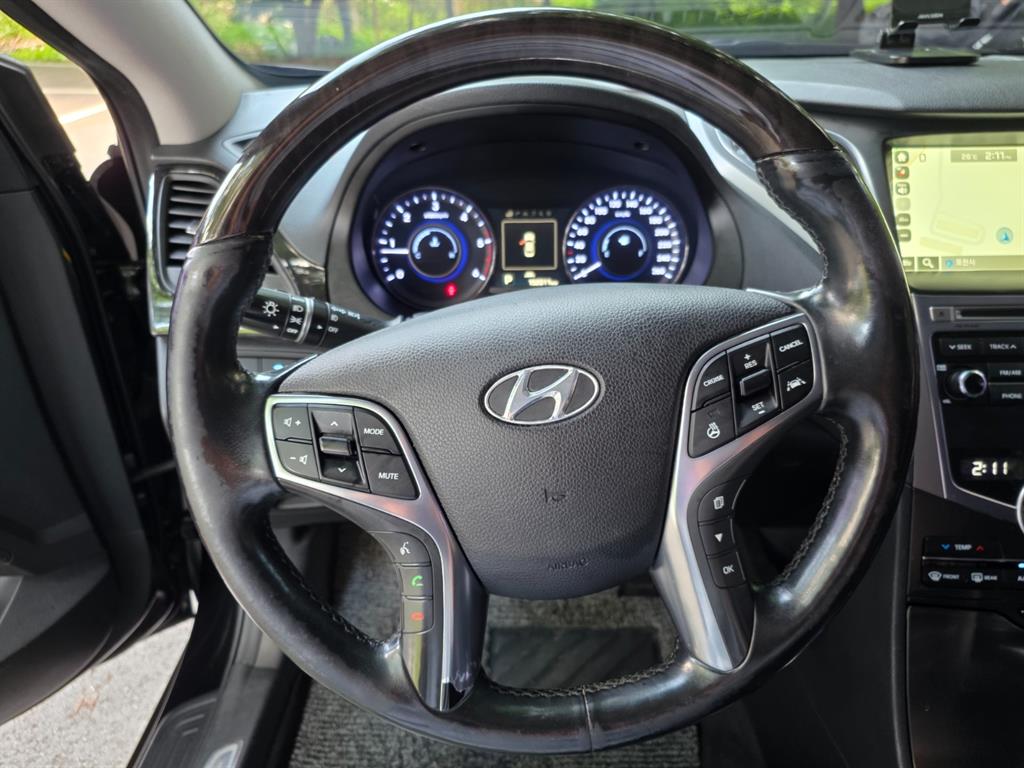 HYUNDAI Grandeur 2016 Negro - Importación desde Corea - HF Imports Iquique - Foto 20