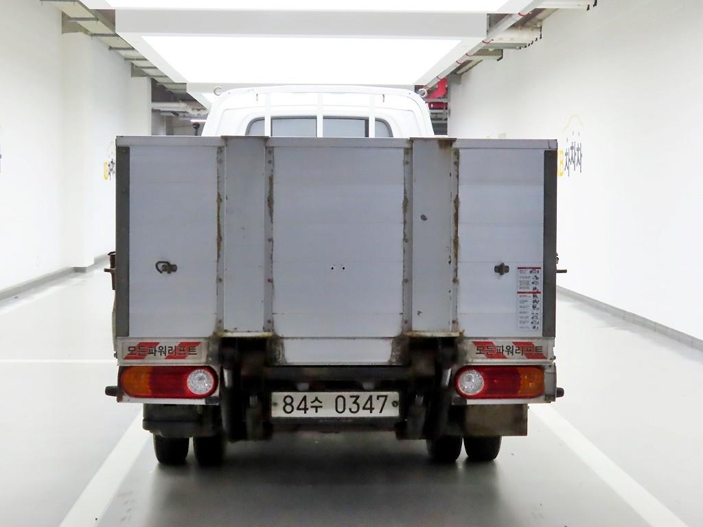 Small Truck Cargo (small) - Vista 3
