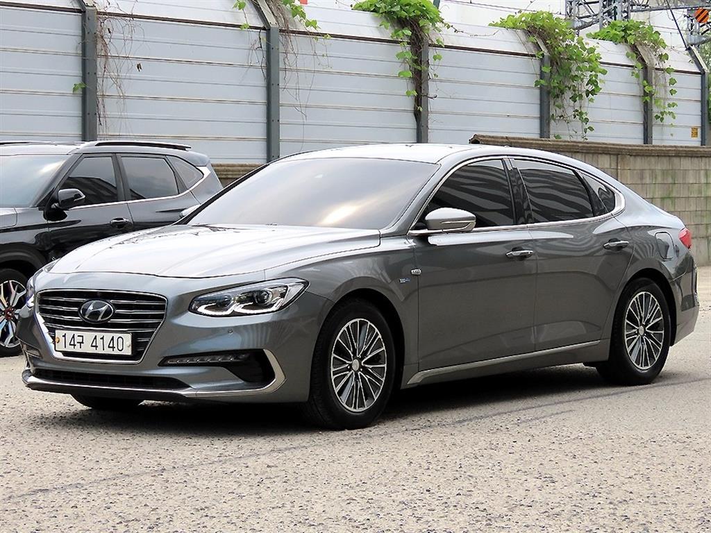 HYUNDAI Grandeur - Vista 2