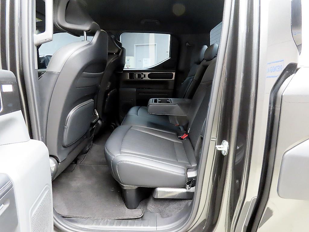 KIA Tasman - Vista 6