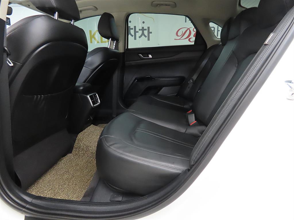 KIA K5 - Vista 6