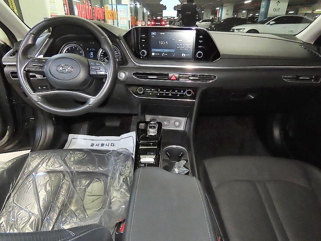 HYUNDAI Sonata - Vista 10