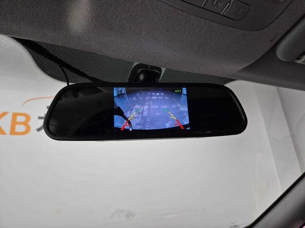 HYUNDAI Starex - Vista 12