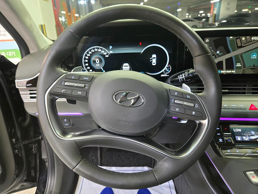 HYUNDAI Grandeur - Vista 8