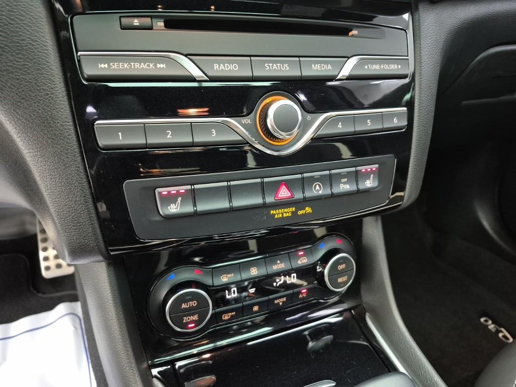 Infiniti Q - Vista 10