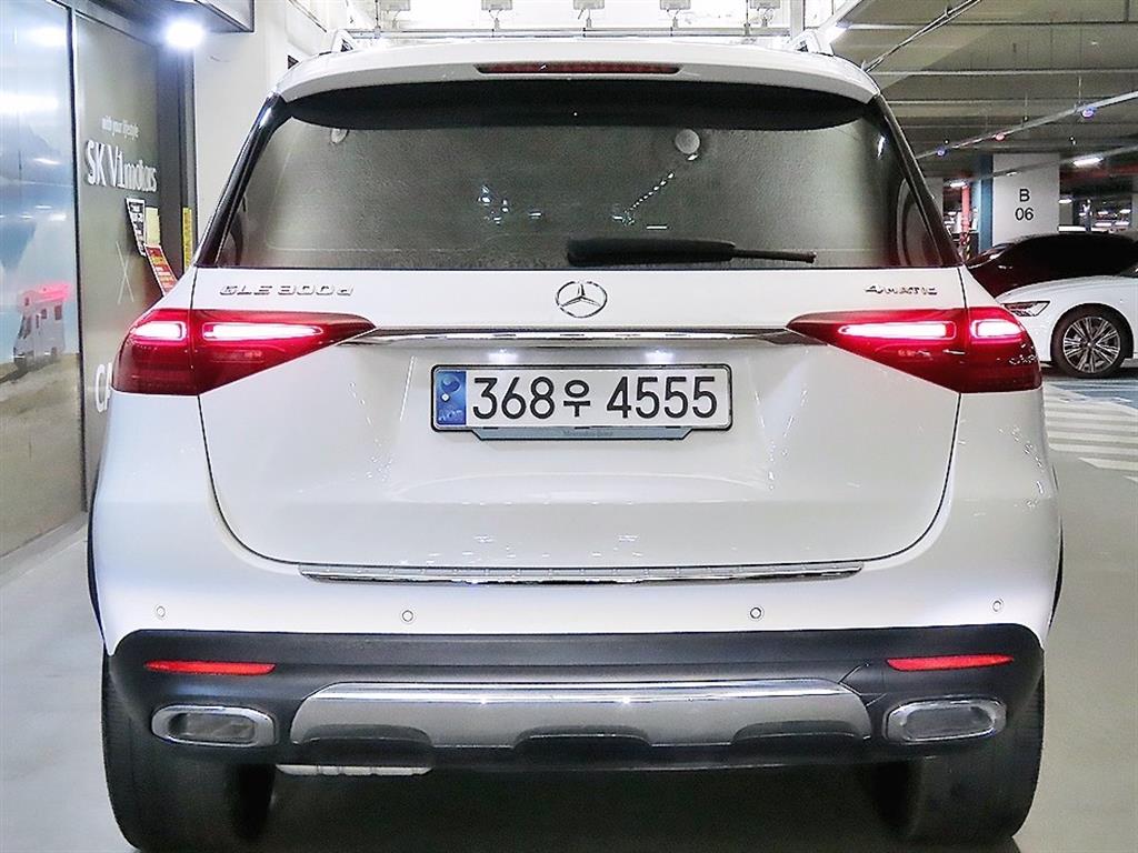 Mercedes Benz GLE Class - Vista 5