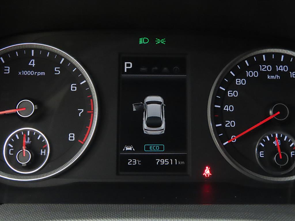 KIA K5 - Vista 9