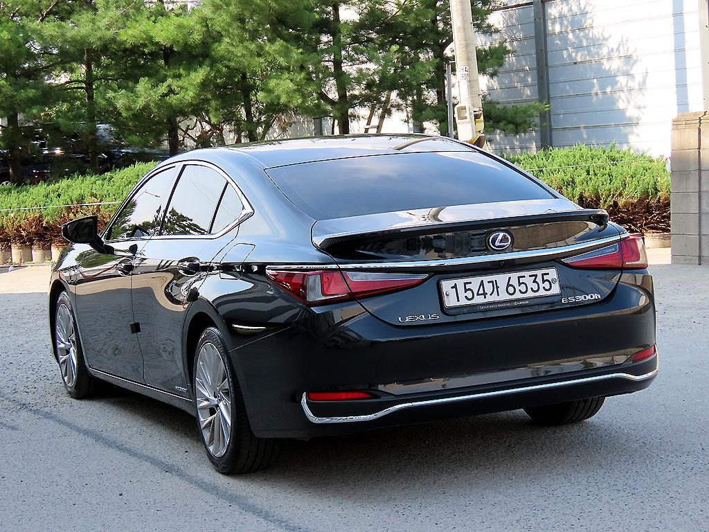 Lexus ES - Vista 3